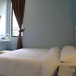 Hotel Zamburger Bukit Indah