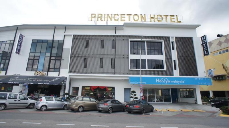 Hotel Zamburger Bukit Indah Johor Bahru